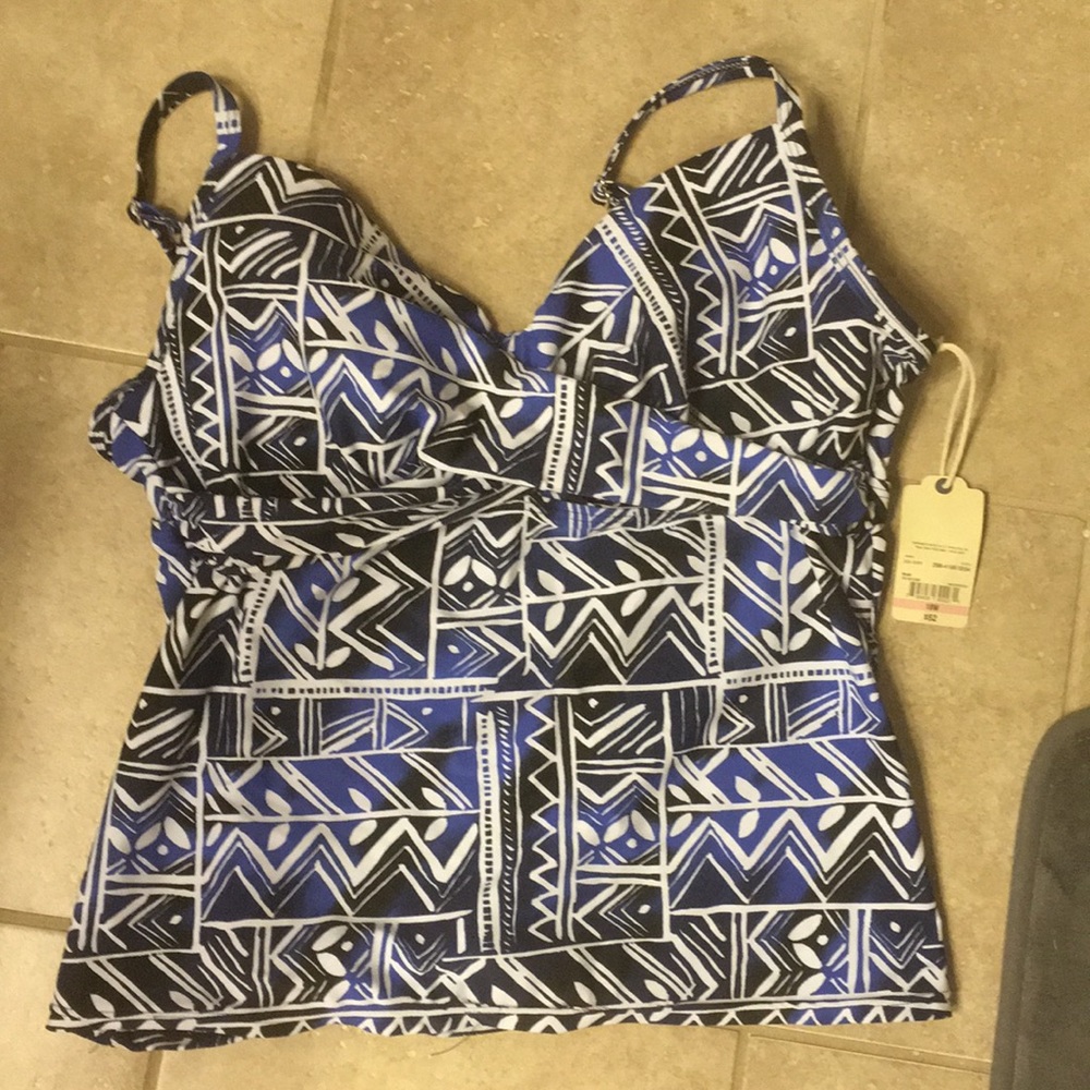 NEW Swim top
